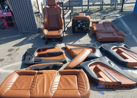 2017 Dodge Charger Srt Hellcat Rwd z USA, uszkodzony, nr VIN 2C3CDXL97HH536685